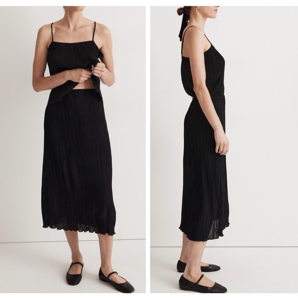 Madewell Dresses & Skirts - Madewell Plisse Skirt in Black Size S NWT